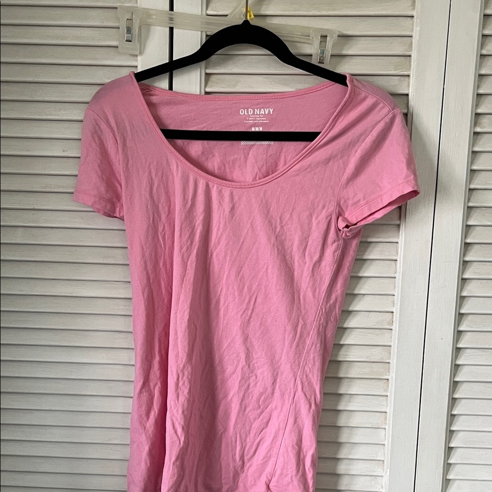 Old Navy Pink Scoop-Neck Short Sleeve Tee